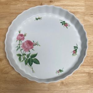 Christineholm Ceramic Quiche or Tart Baking and Serving Dish with Roses